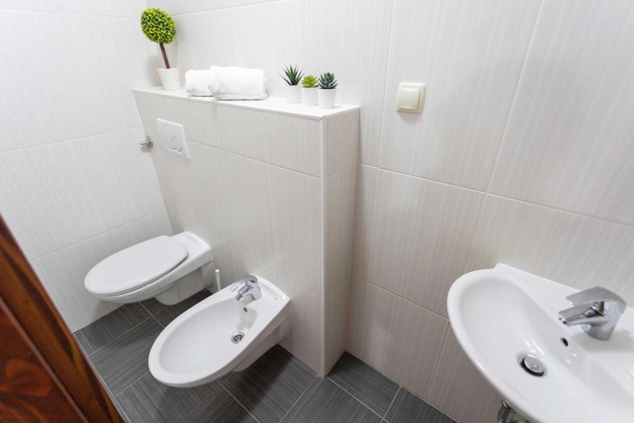 Spacious 2Bdr Apartment With A Cute Balcony Zagreb Eksteriør billede